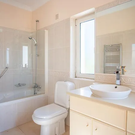 174 Gramacho - Immaculately Presented * Estombar