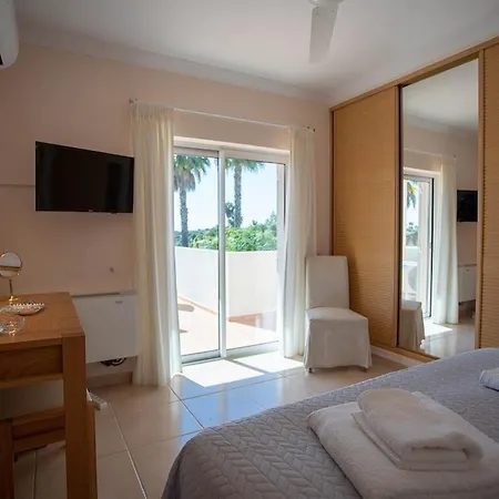 Villa 174 Gramacho - Immaculately Presented