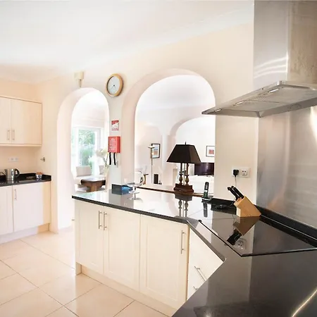 174 Gramacho - Immaculately Presented Villa