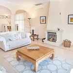 Villa 174 Gramacho - Immaculately Presented