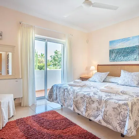 Villa 174 Gramacho - Immaculately Presented