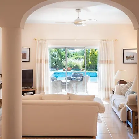 174 Gramacho - Immaculately Presented Villa *